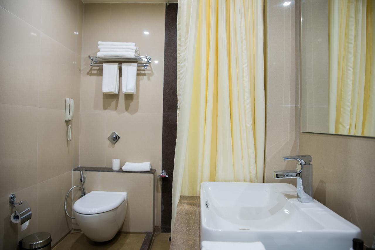 Hotel Grand Rio Nashik Esterno foto